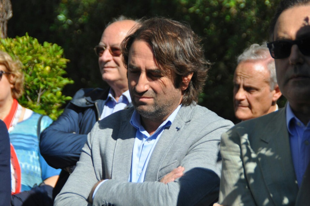 intitolazione via travia