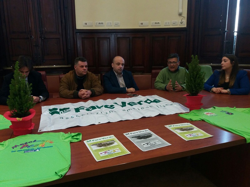 ALBERI DI NATALE FARE VERDE MESSINA (5)