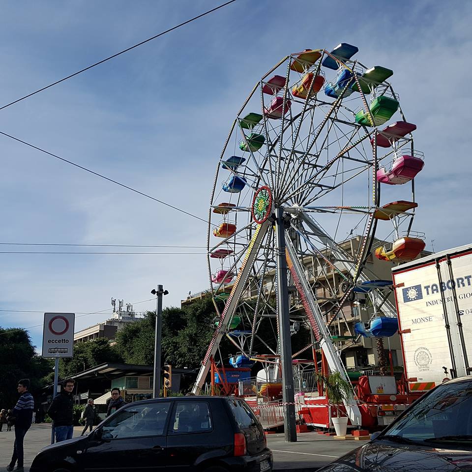 ruota panoramica messina piazza cairoli (1)