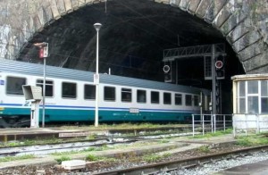treno in galleria