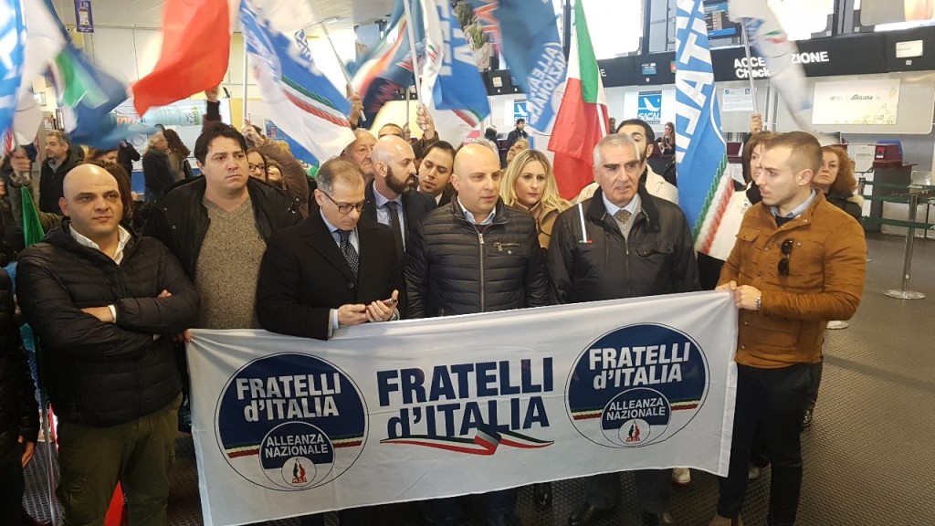 aeroporto dello stretto fratelli d'italia