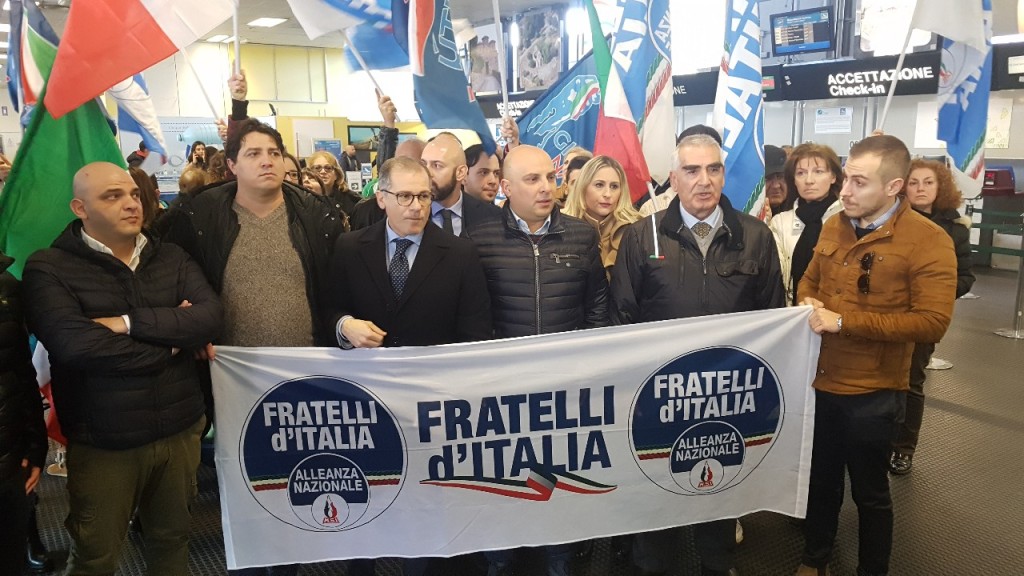 aeroporto dello stretto fratelli d'italia