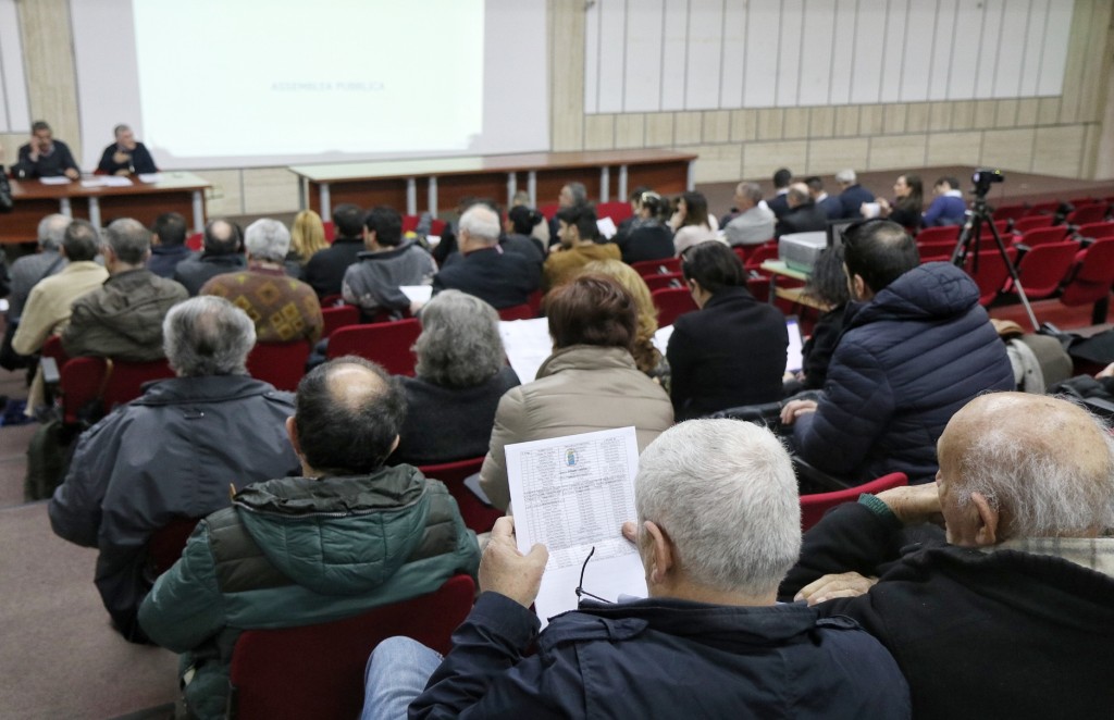 assemblea pubblica