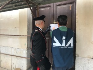 carabinieri e dia (2)
