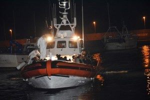 Guardia Costiera Roccella Jonica migranti