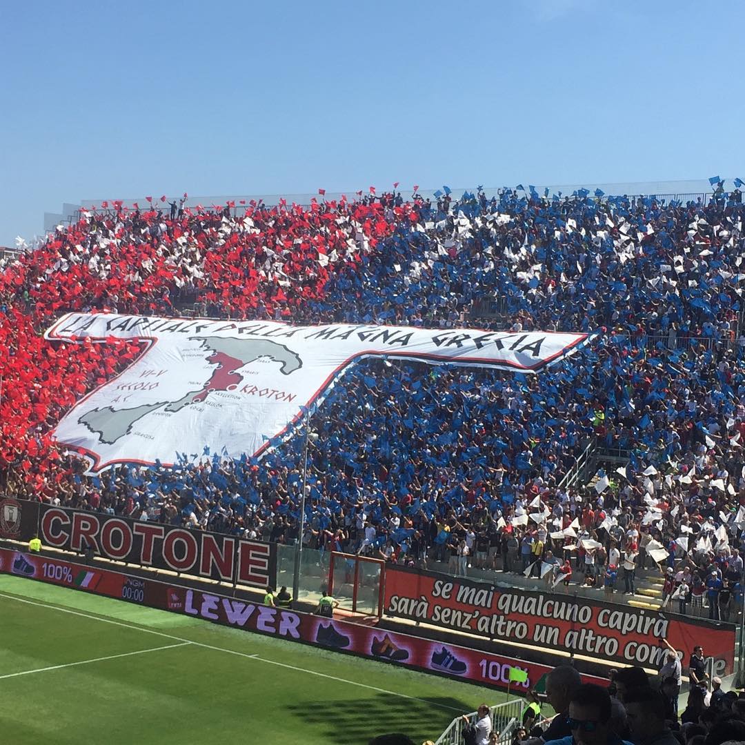 crotone (1)