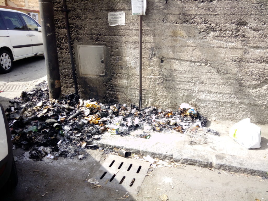 rifiuti via pio xi