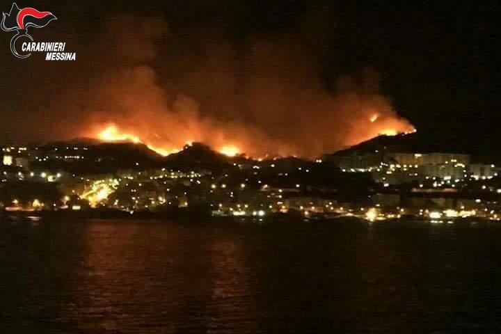 Incendio Messina