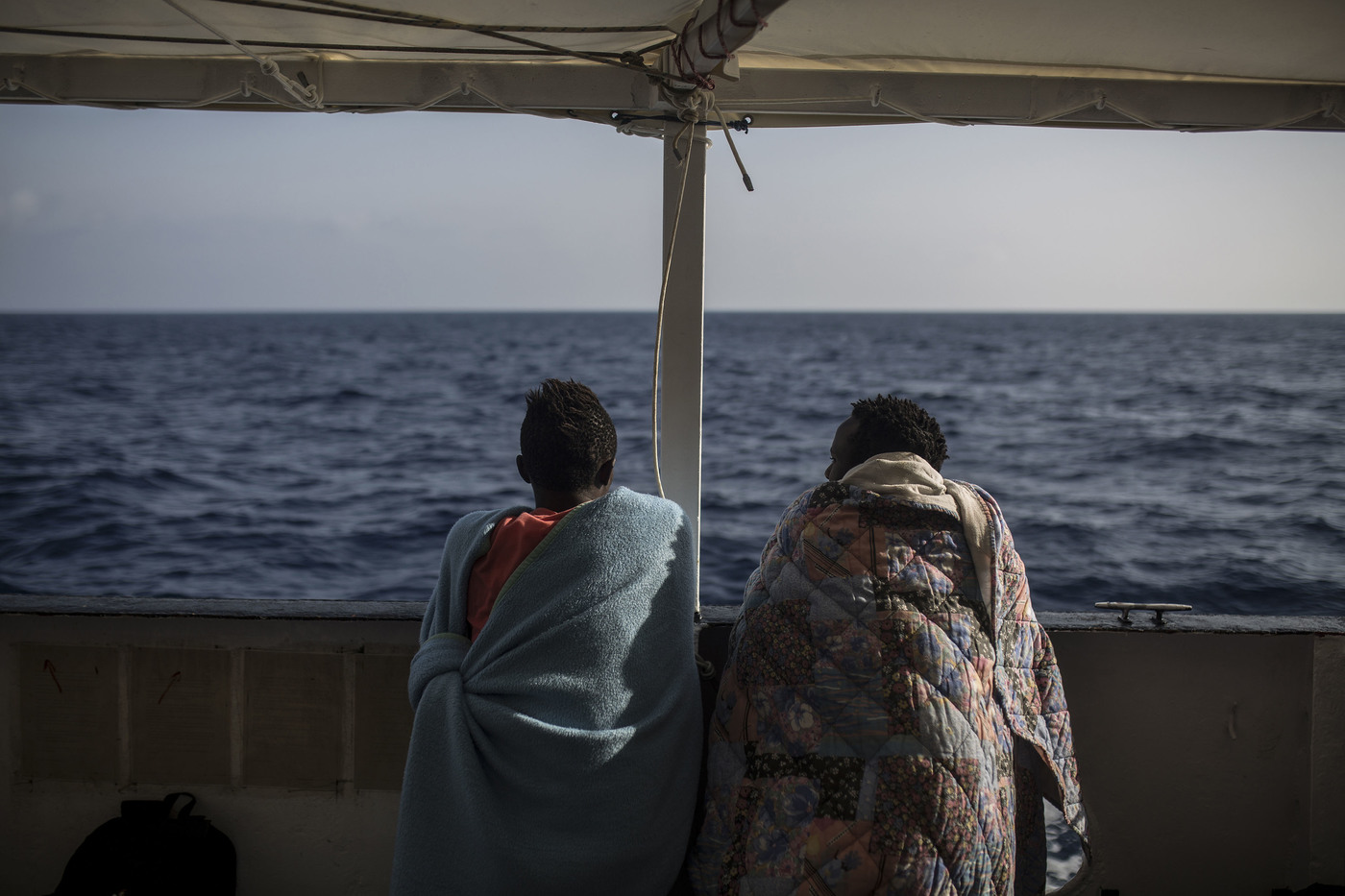 Migranti, nave Open Arms giunta al porto di Barcellona