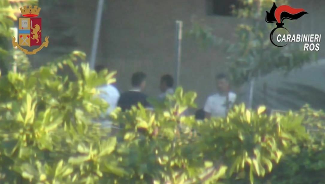 reggio calabria arresti cosca libri