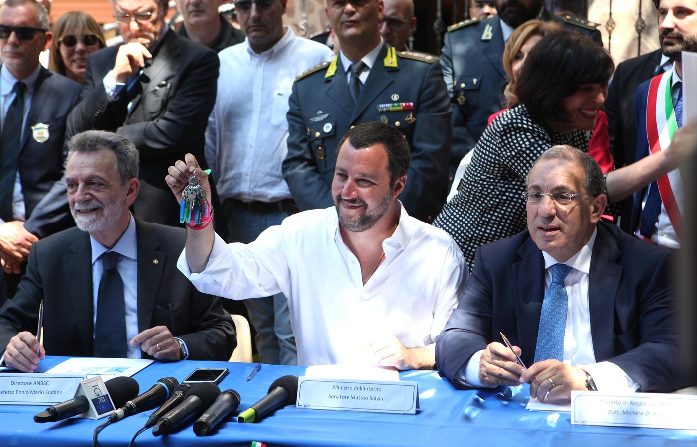 Ministro matteo Salvini inaugura bene confiscato alla ‘ndrangheta