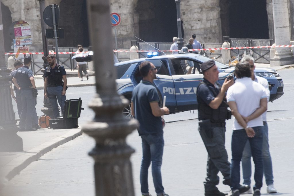 allarme bomba roma