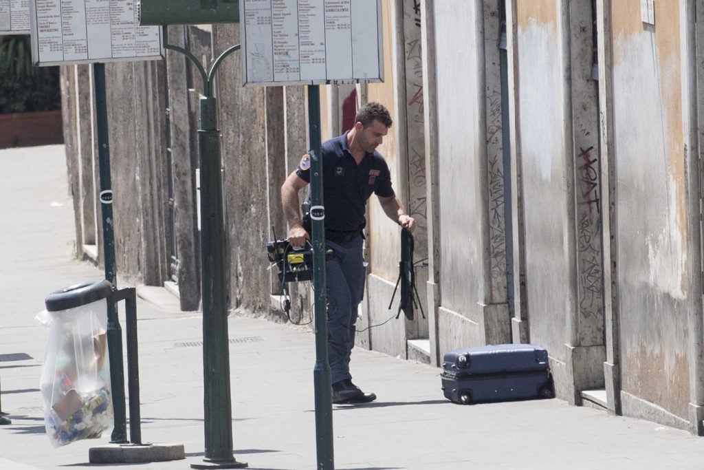 allarme bomba roma