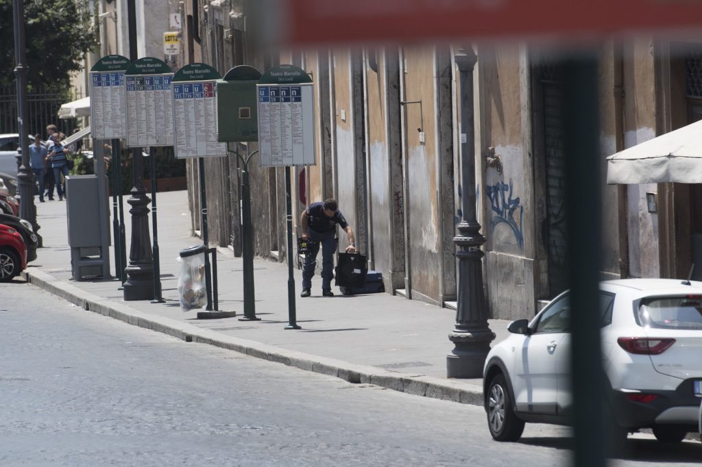allarme bomba roma