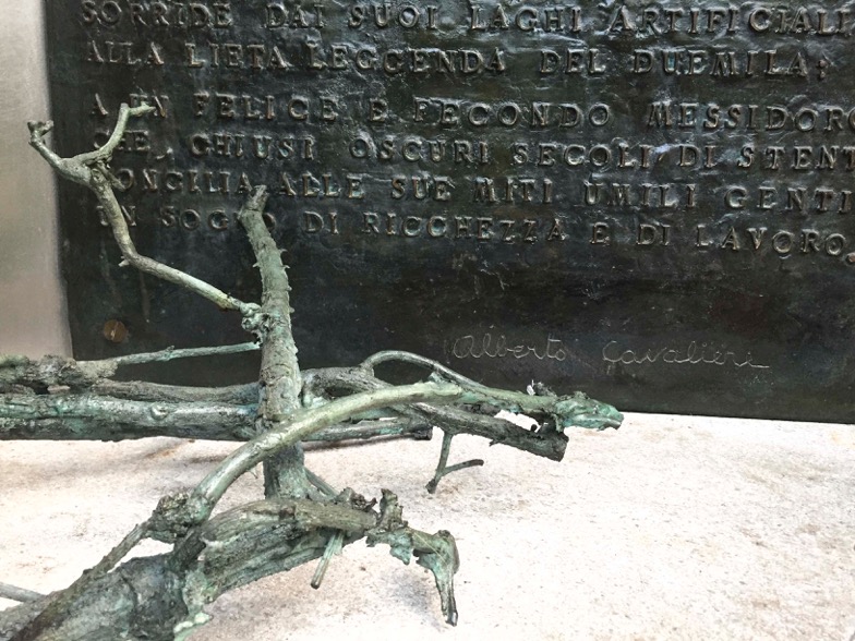 monumento alberto cavaliere