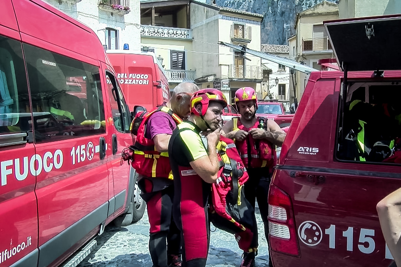 Piena improvvisa nel Parco del Pollino: il secondo giorno di soccorsi