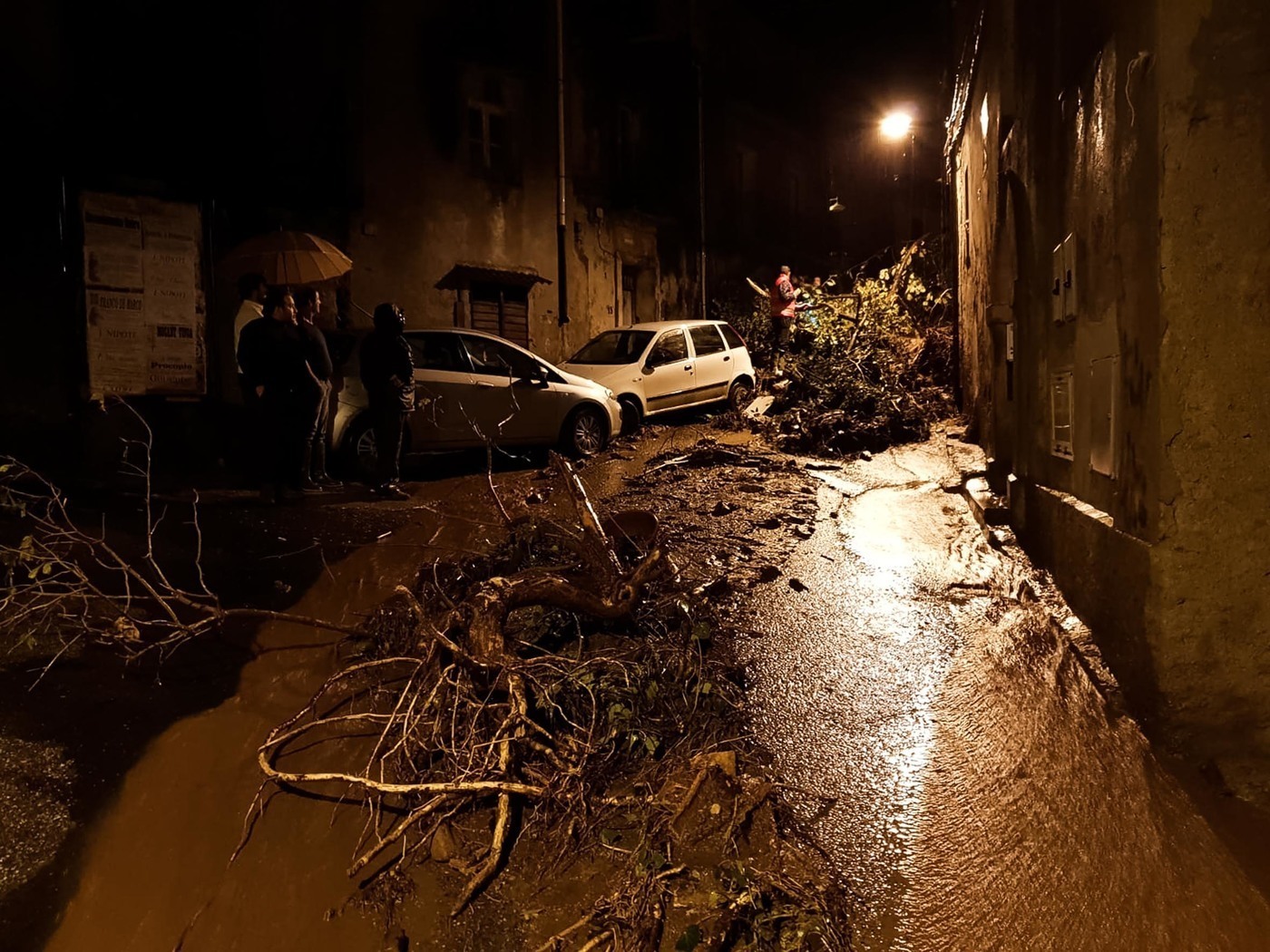 Maltempo Calabria, temporali e allagamenti a Lamezia