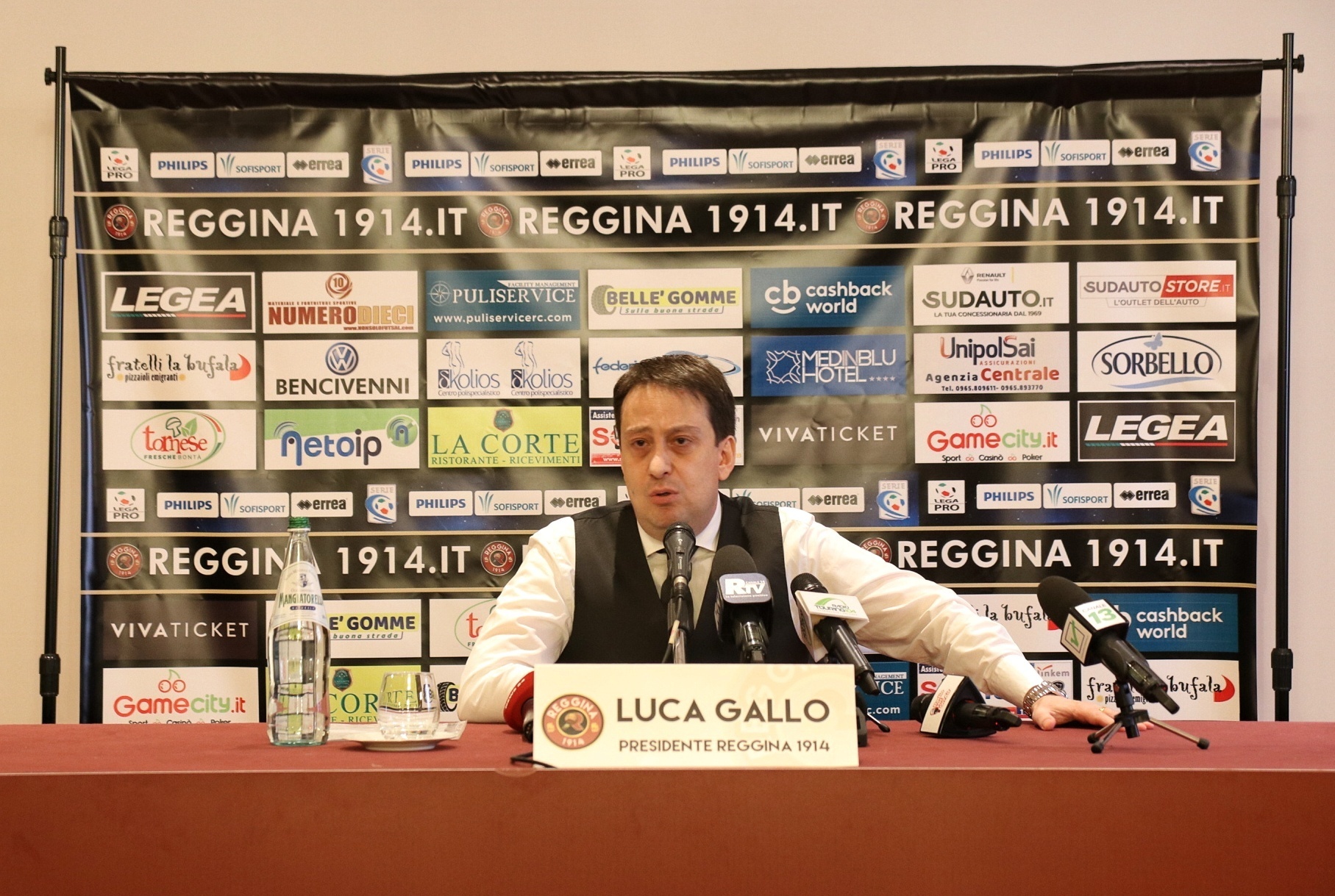 Gallo (2)