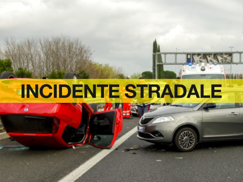 Grave incidente sulla statale 106 in Calabria: scontro tra 5 auto, un ...