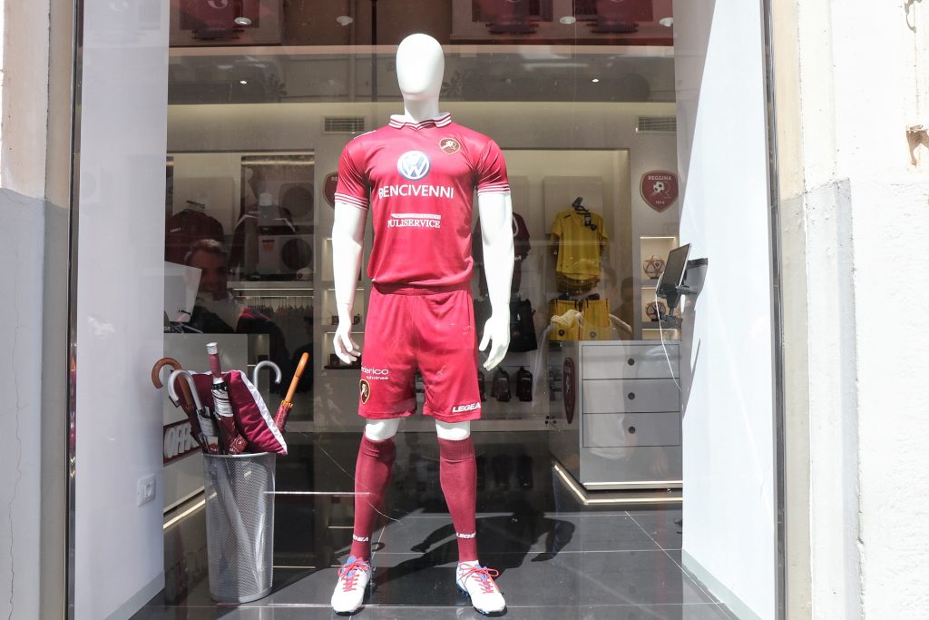 reggina maglie sponsor tecnico