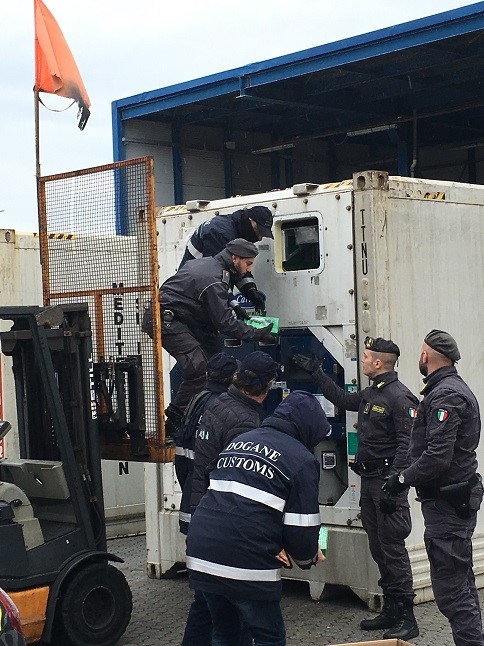 sequestro cocaina porto gioia tauro