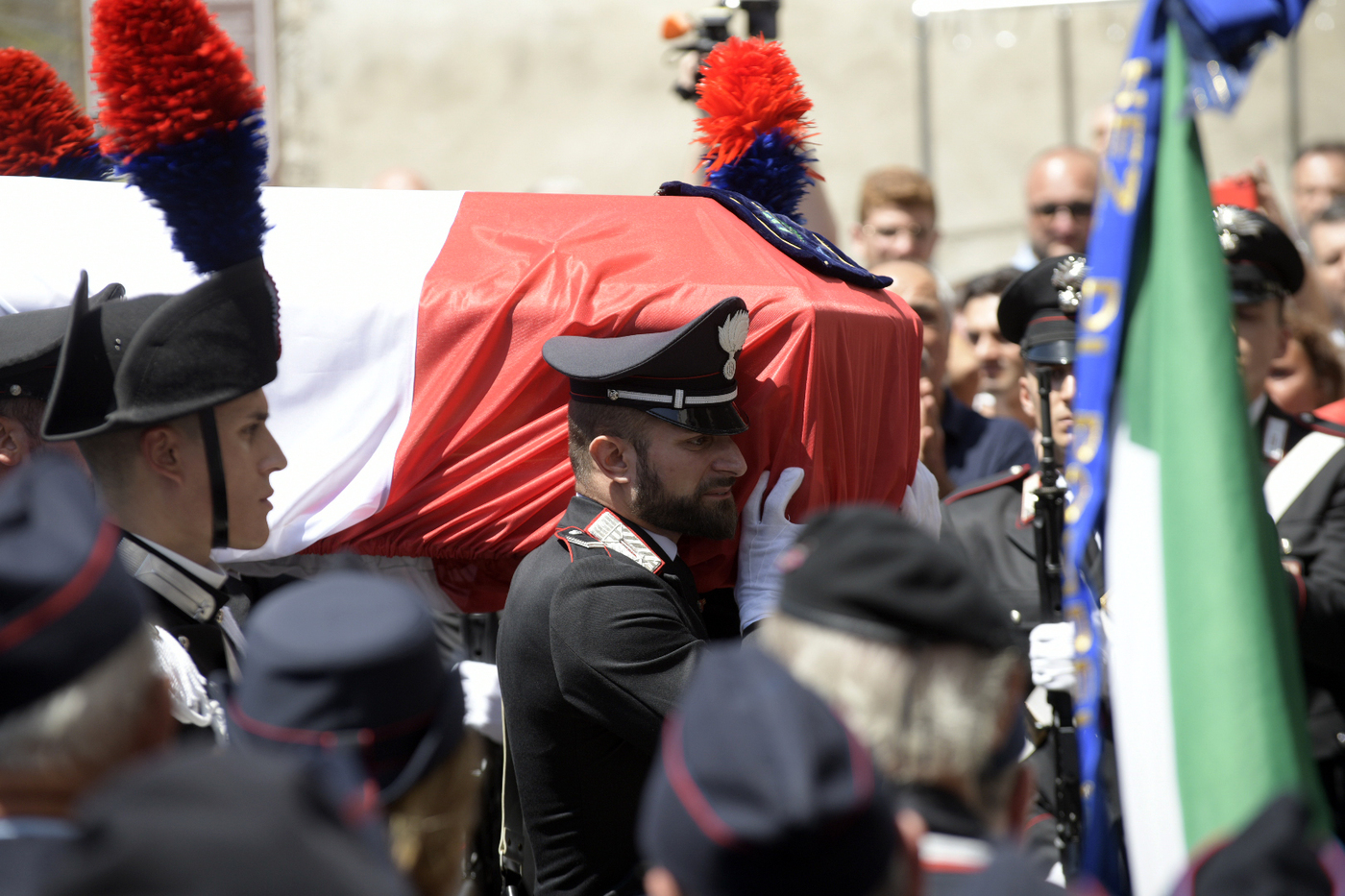 Carabiniere ucciso a Roma, i funerali a Somma Vesuviana