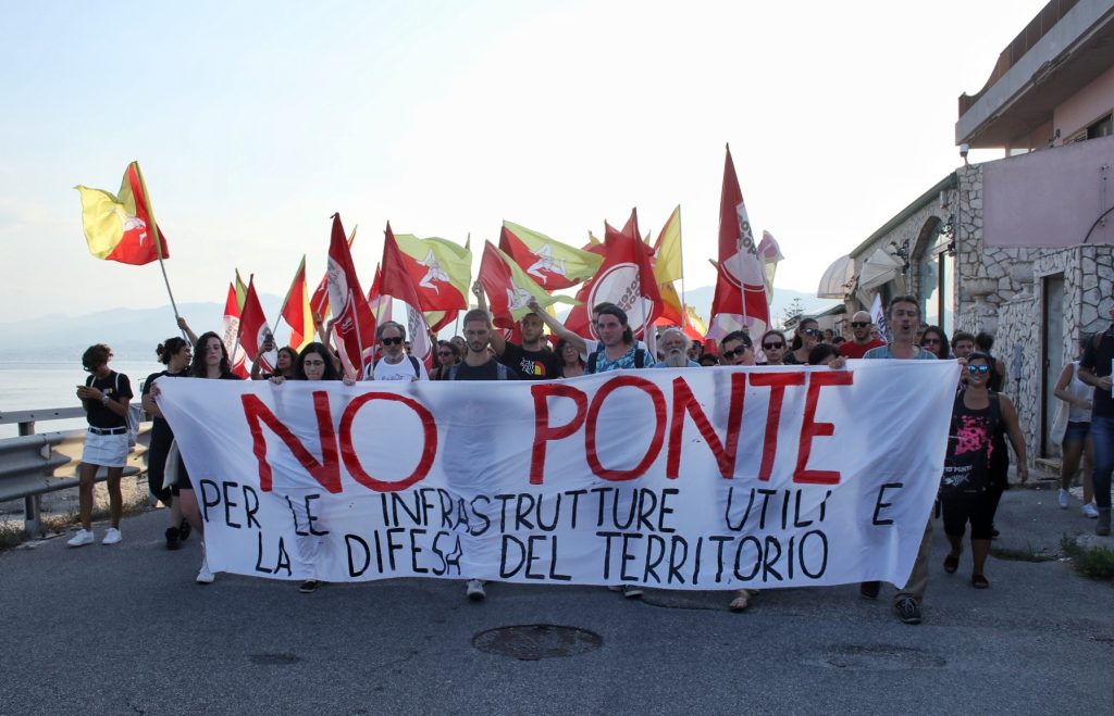 manifestazione no ponte sullo stretto