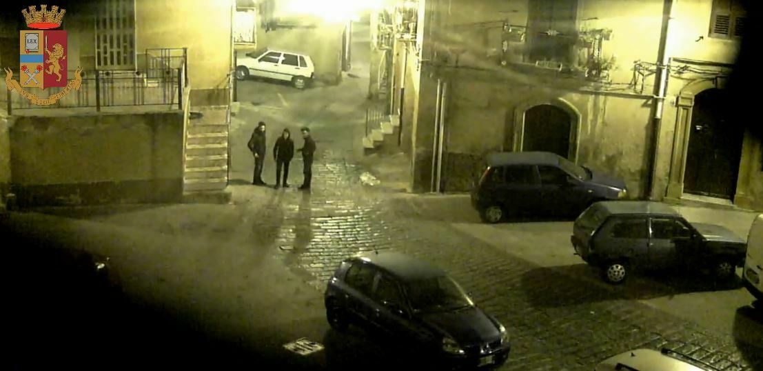 spaccio piazza armerina