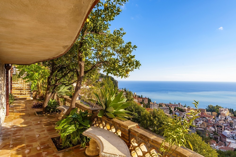 Sea View Villa (c) Engel _ Völkers Taormina-Etna 14