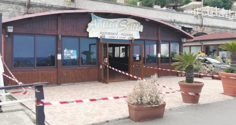 Reggio Calabria Maxi Blitz Sul Lungomare Di Scilla Sequestrati Pub 