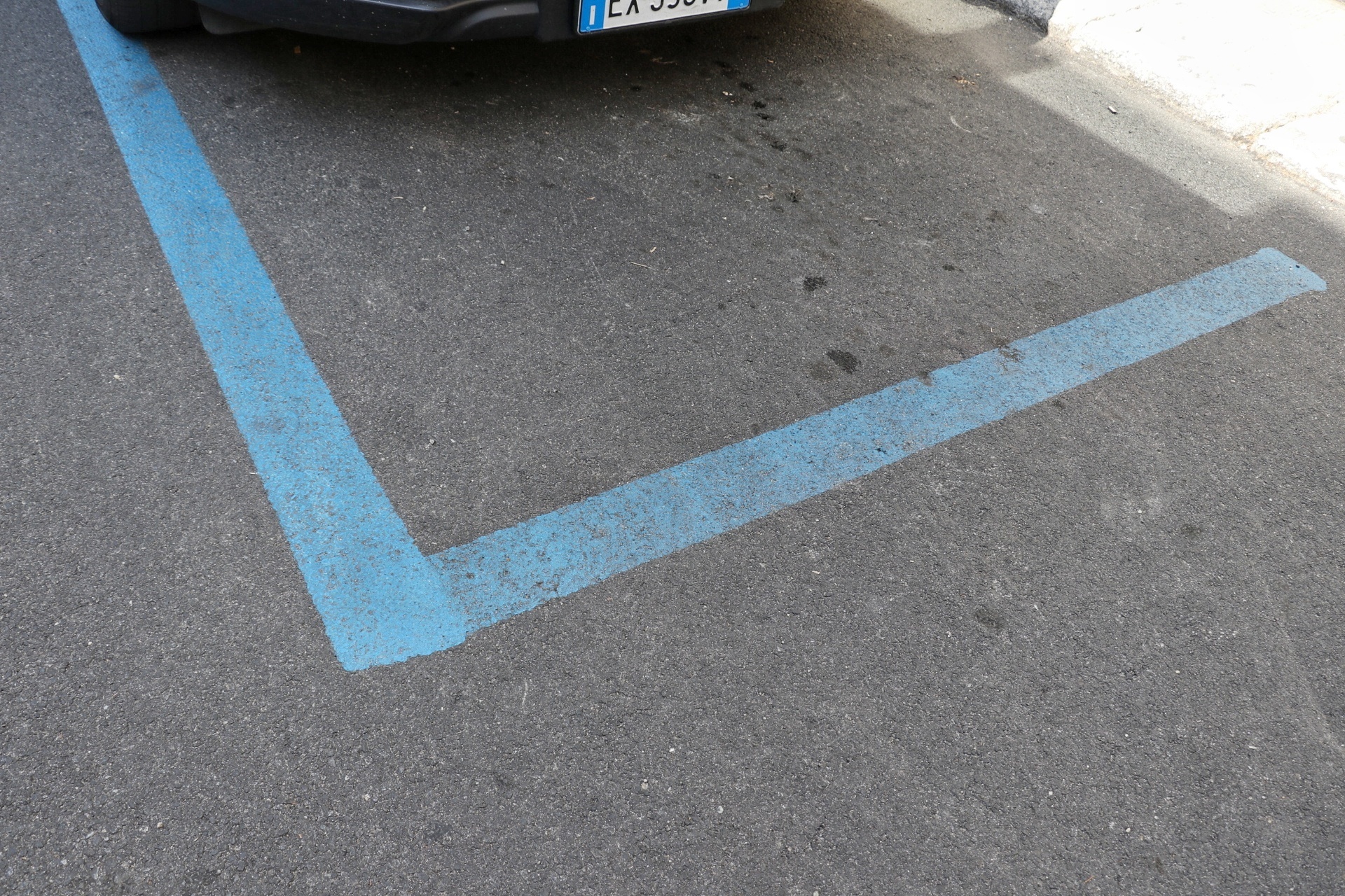 strisce blu (1)