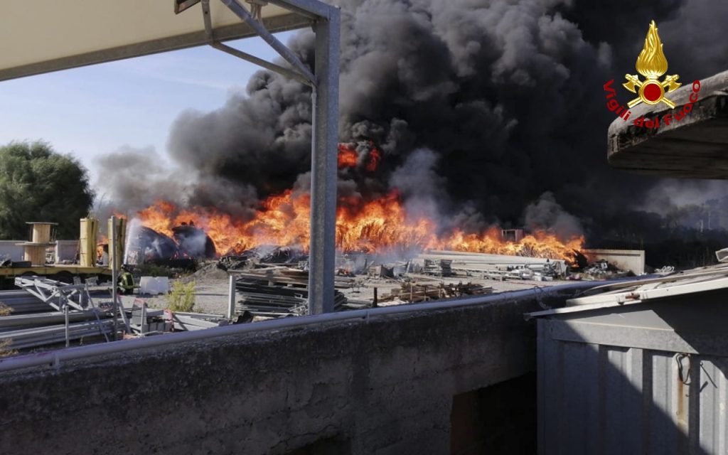 Incendio Terme Vigliatore