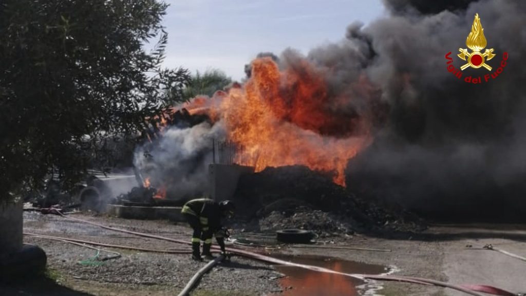 Incendio Terme Vigliatore