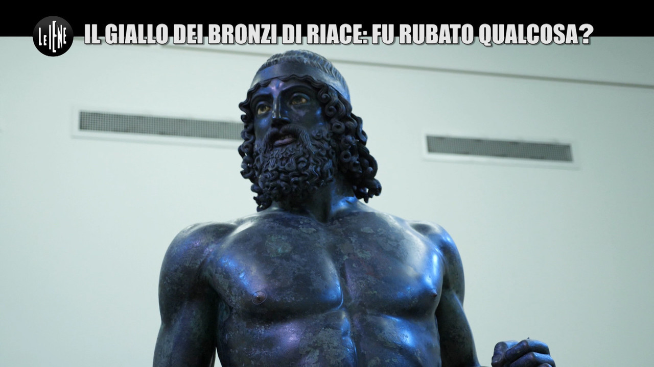 bronzi di riace iene