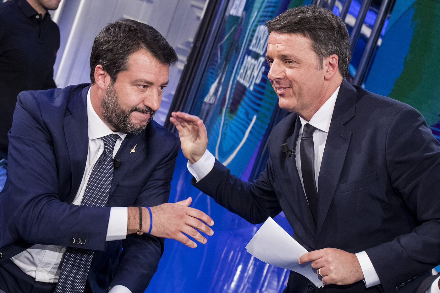 Confronto tra Renzi e Salvini a "Porta a Porta"Confronto tra Renzi e Salvini a "Porta a Porta"