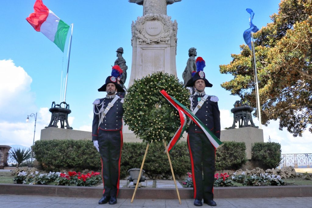 4 novembre monumento ai caduti