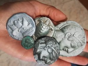 antiche monete greche per la tombola archeologica