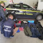 Sequestro capi contraffatti
