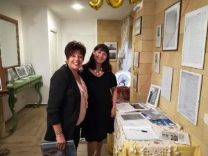 Vicesindaco di Martinez Debbie Mckillop con Agata Sandrone