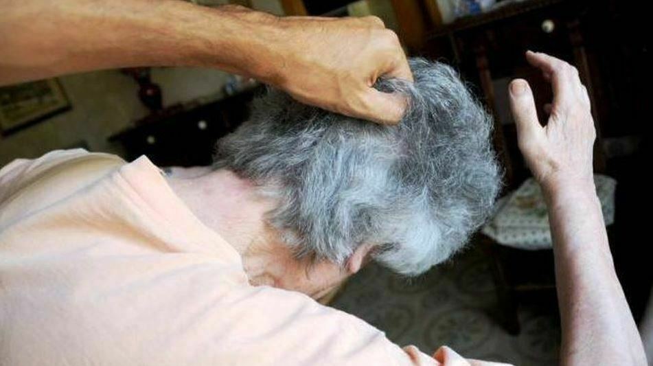 aggressione anziani