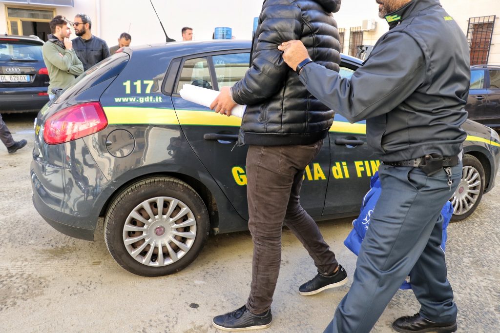 arresti guardia di finanza