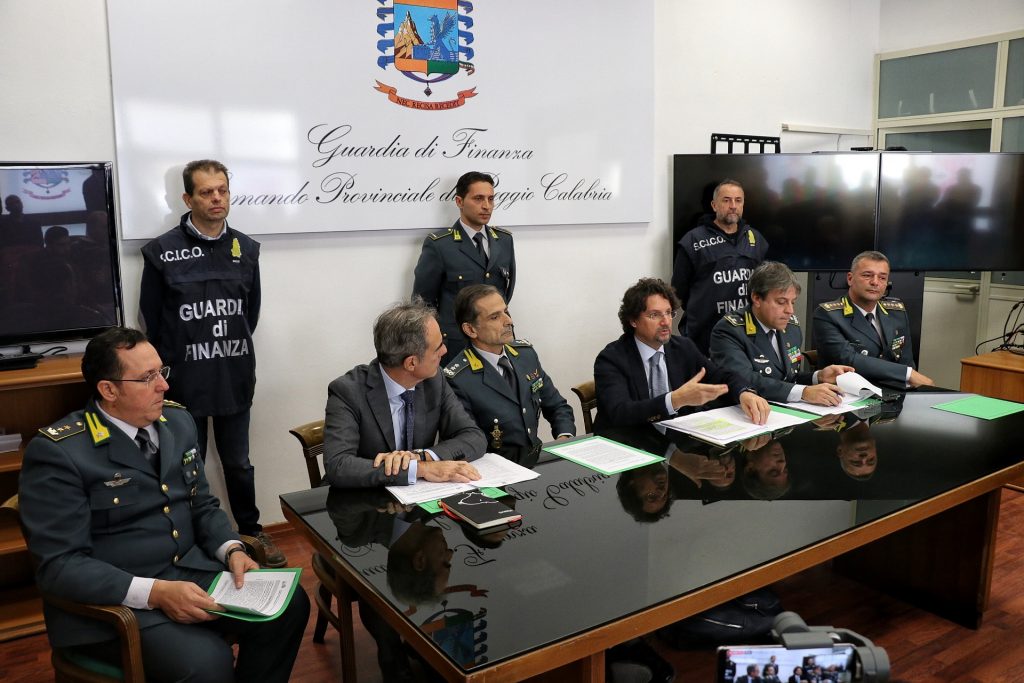 conferenza stampa operazione magma