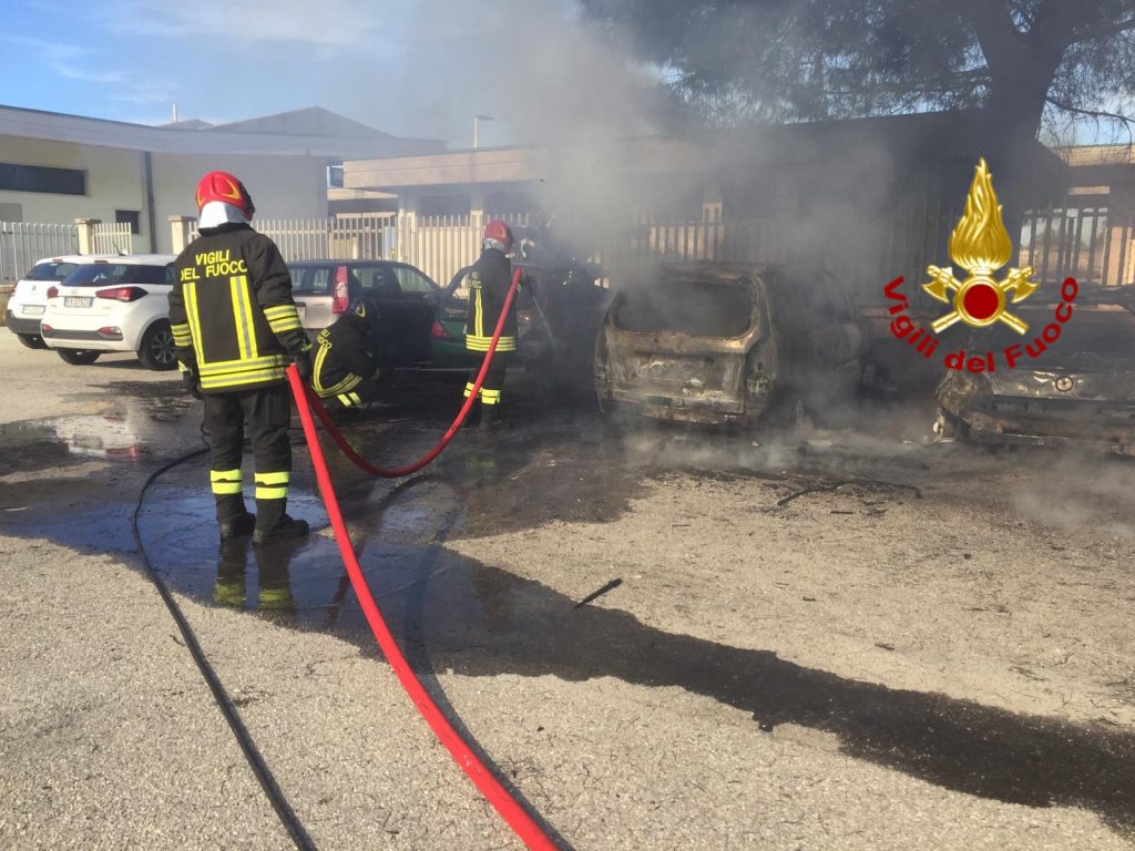 incendio auto milazzo