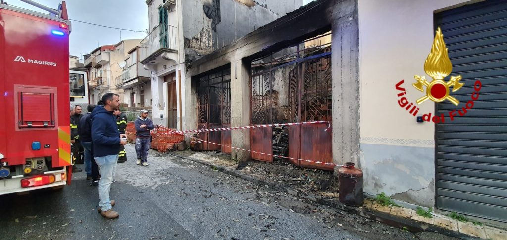 incendio san pier niceto
