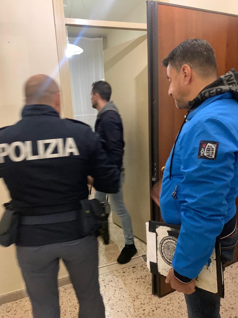 klaus davi casa archi