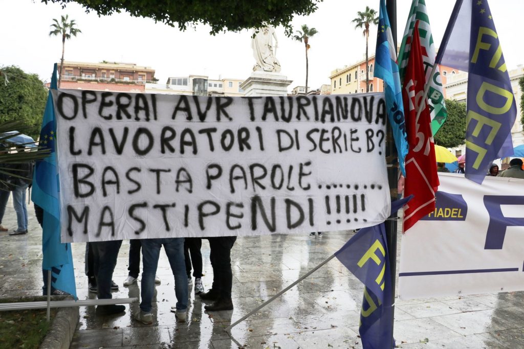 lavoratori avr a Piazza Italia
