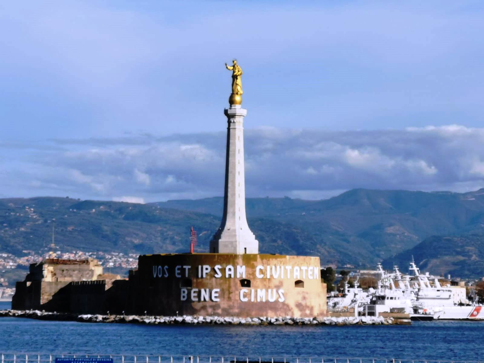 madonnina messina senza lettere (1)