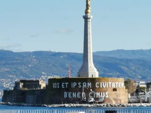 madonnina porto messina lettere