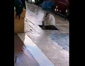 messina anziano precipita in un tombino