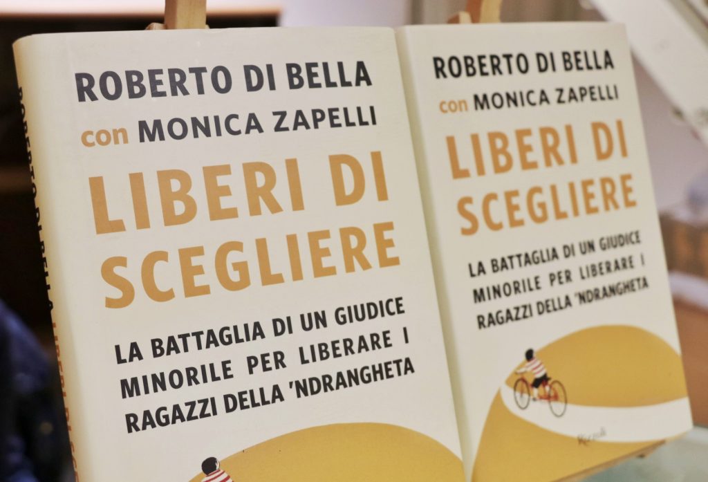 LIBRO LIBERI DI SCEGLIERE (